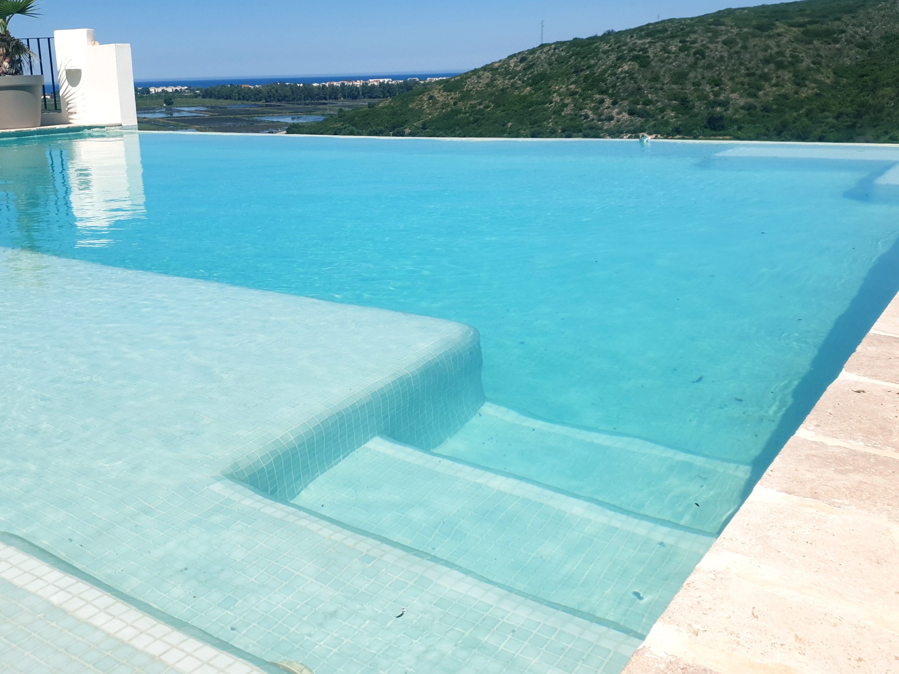 Cleaning of Swimming Pools in Benissa